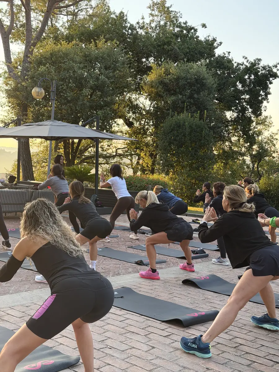 Allenamento in giardino a Escape 2026